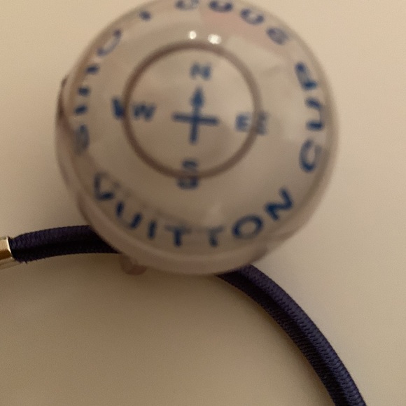 Louis Vuitton Cup 2000 necklace - Picture 2 of 4